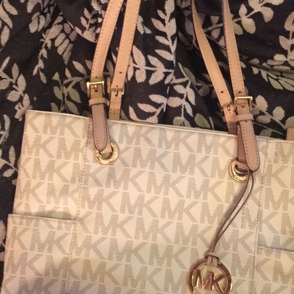 🚫SOLD🚫 - Picture 1 of 4